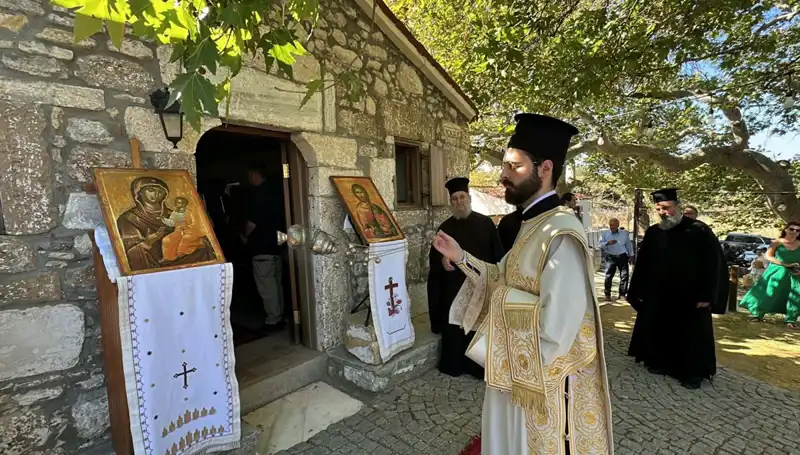 Bozcaada'da Aya Paraskevi Günü Ayini: Gelenekler Ve Ziyaretçilerle Dolu Bir Kutlama