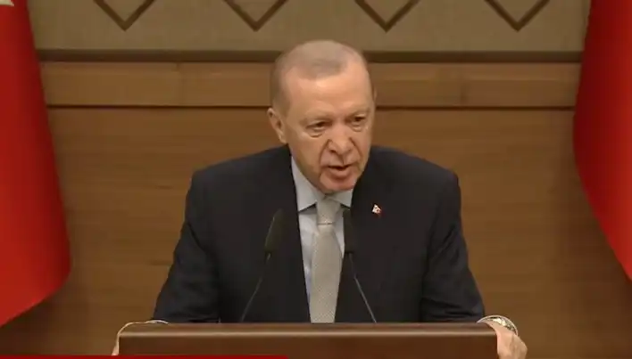 Cumhurbaşkanı Erdoğan'dan Sert Açıklama: "Provokasyon Yapan Gazeteciler Olmaz!"