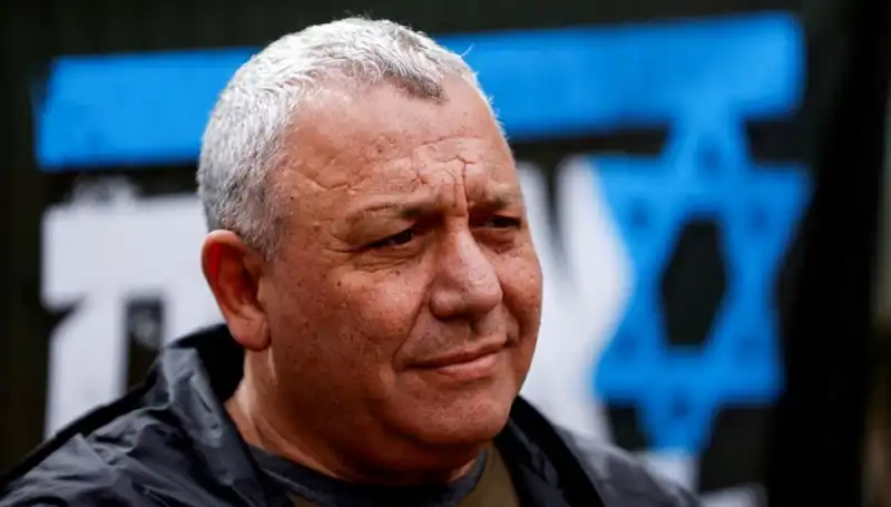 İsrail'de Şok Gelişme: Gadi Eisenkot Siyasi Arenadan Çekildi