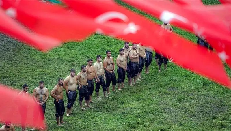 664. Tarihi Kırkpınar Yağlı Güreşleri Geliyor: 40 Başpehlivan Mücadele Edecek