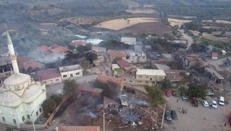 Çanakkale'de Yangın Felaketi: Ormanlar Alev Alev! Havadan Görüntüler Ortaya Çıktı