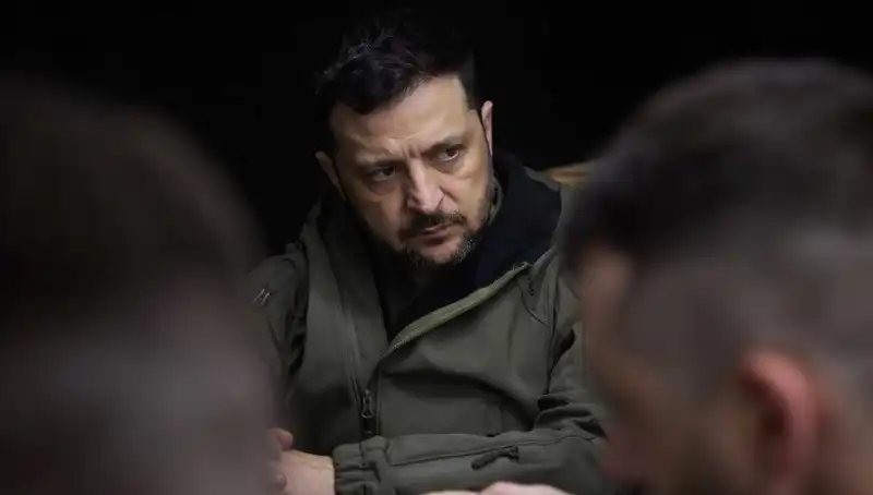 Zelenski: Rusya, Kuzey Kore Menşeli Füze Kullanıyor