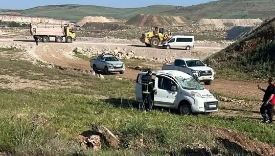 Mardin'de Feci Kaza: Dört Kişi Yaralandı, Olay Yeri Karanlığa Daldı