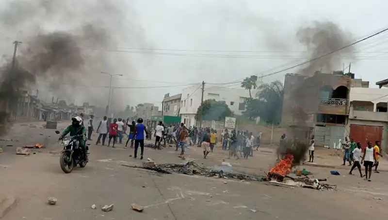 Togo'da Protestolar: Nehirlerde Bulunan 7 Ceset Atmosferi Gerdi