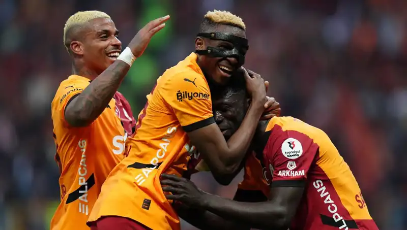 Lemina'dan Osimhen'e Destek Mesajı: Saygı Gösterin