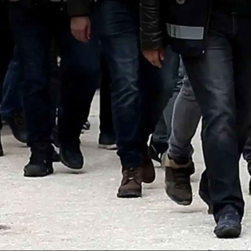 Milyonluk Vurgun Kapanında: 11 Kişilik Çete Tüketime Doymadı!