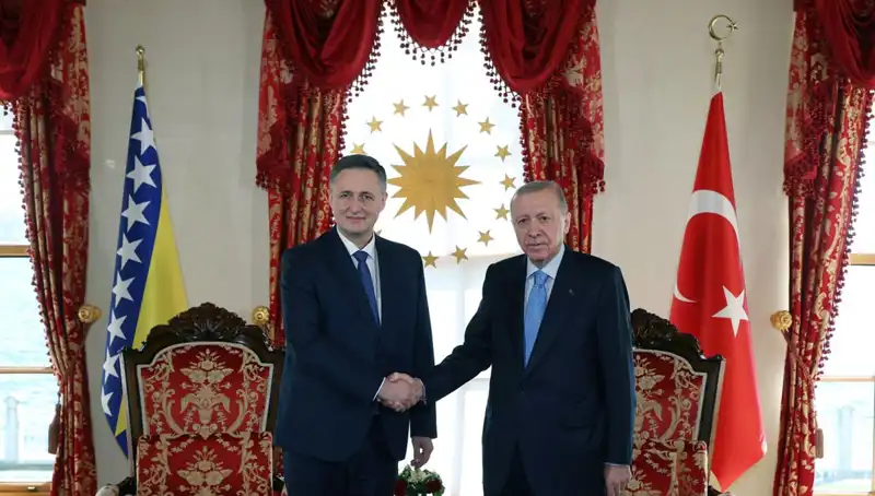 Cumhurbaşkanı Erdoğan, Bosna-Hersek’te Kritik Görüşmeler İçin Becirovic ile Buluştu