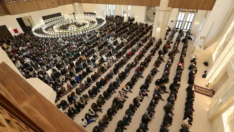 Cuma Namazı Saatleri 4 Nisan 2025: İstanbul’dan Ankara’ya Tüm Şehirler