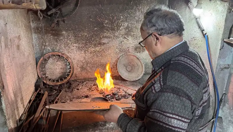 Baba Mesleğini 20 Metrekarelik Dükkanında Geleceğe Taşıyor