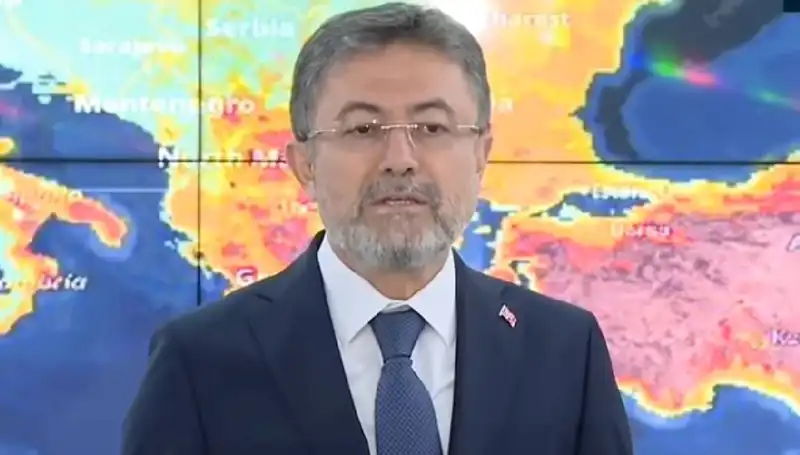 Orman Yangınlarıyla Mücadelede Son Durum: Bakan Yumaklı Açıklamalarda Bulundu