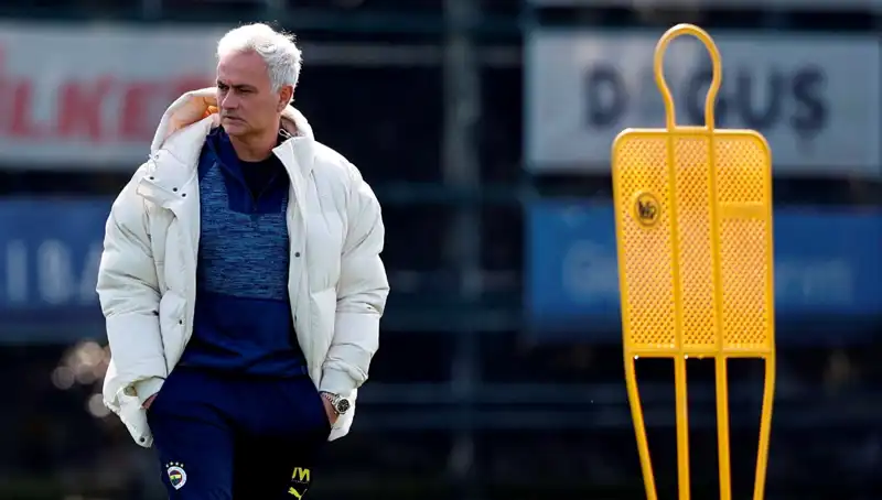 Mourinho'nun Stratejileri: Futbol Dünyasında Bir Numara Olmanın Sırrı