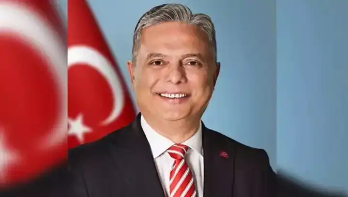 Ümit Uysal: CHP Genel Başkan Adayı ve Gelecek Vizyonu