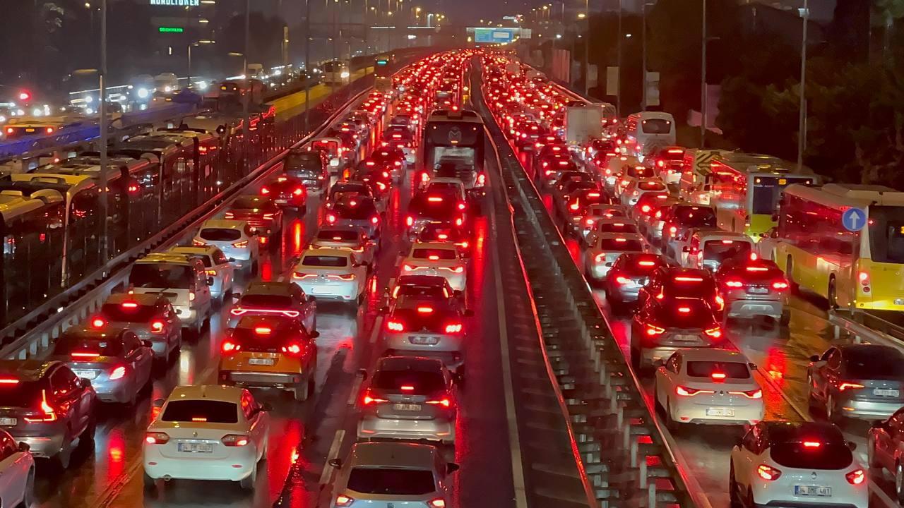 2025'te Yürürlüğe Girecek Trafik Cezaları Açıklandı
