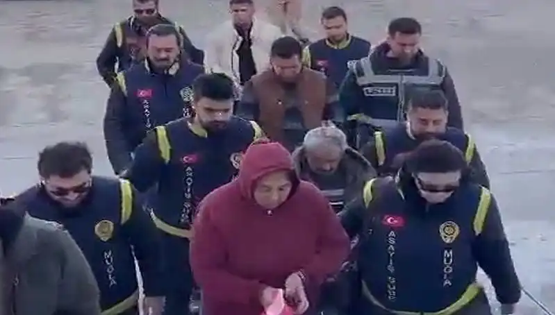 Bebek Cesedi ve Çikolata Poşeti: 7 Yıl Sonra Ortaya Çıkan Korkunç Gerçek