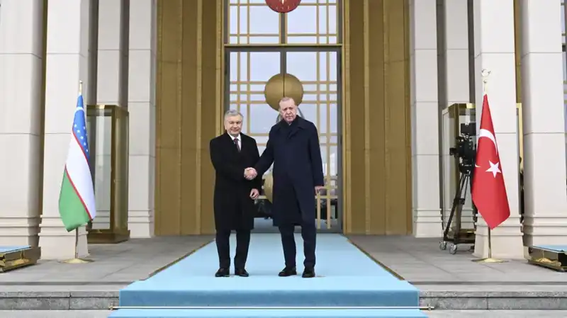 Özbekistan Cumhurbaşkanı Mirziyoyev Ankara'da: Tarihi Ziyaret ve Anlaşmalar