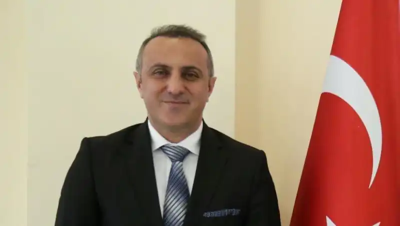 Gümüşhane Üniversitesi Rektörü Prof. Dr. Oktay Yıldız Kimdir? Star Öğretim Üyesi
