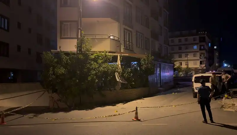 İstanbul'da Kafeye Silahlı Saldırı: Güvenlik Açıkları Yeniden Gündemde