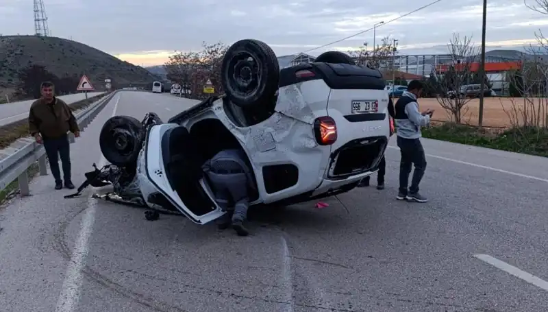 Kontrolden Çıkan Otomobilin Takla Atma Anı Gözler Önüne Serildi