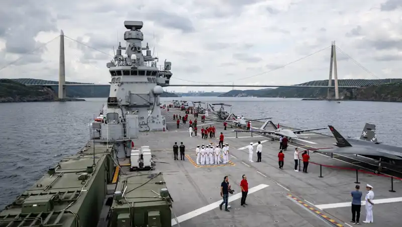 TCG Anadolu, Sarayburnu'ndan Yola Çıktı: Türk Deniz Kuvvetleri'nin Yeni Savaş Gemisi
