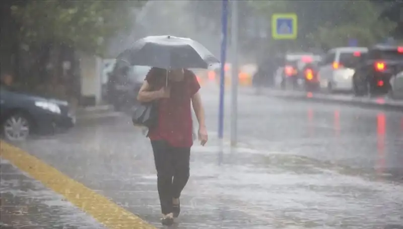 Üç Bölgedeki Sağanak Yağış Alarmı: Tarım ve Altyapı Etkilenecek mi?
