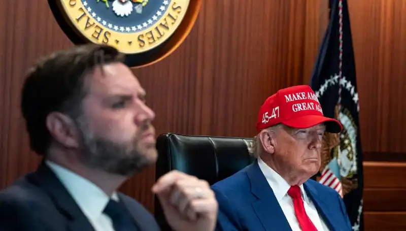Trump'ın Azil Tasarısı Reddedildi: Derinlemesine İnceleme