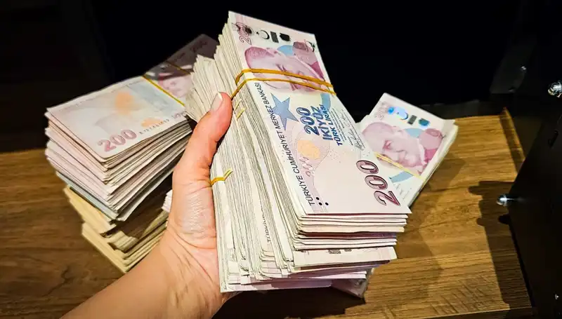 Türkiye’nin Mevduat Pazarında 12 Trilyon Liralık Rekor: Ekonomide Neler Oluyor?
