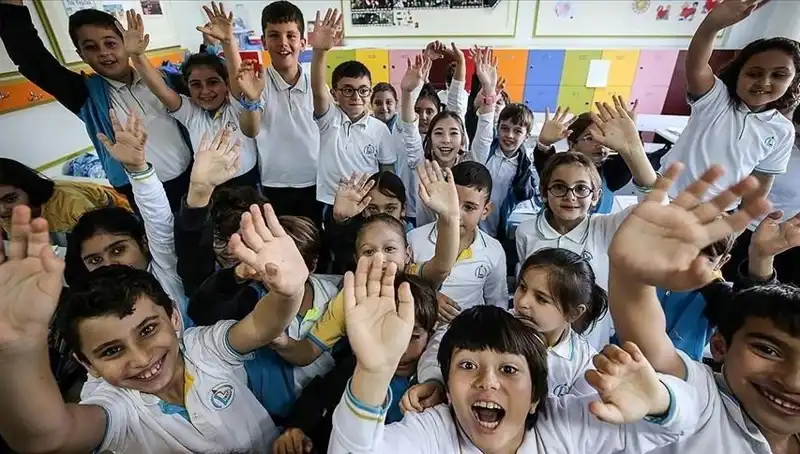 9 Günlük Tatilin Ardından Okullar Yeniden Açıyor: Öğrenciler Hazır mı?