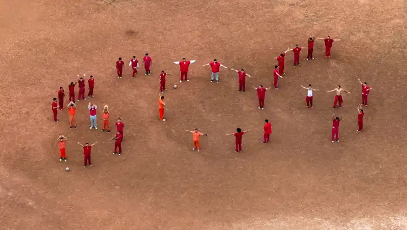 Yalnızca "SOS" Yazarak Hayatlarını Kurtardılar: Dram Dolu Bir Hikaye