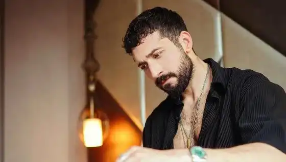 Oyuncu Emre Bulut, Sahte Komiser Suçlamasıyla Gündemde!
