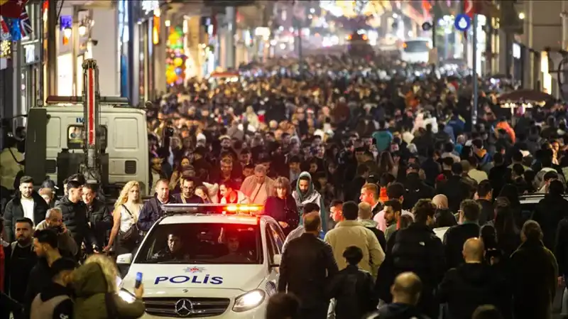 Yeni Yıl Kutlamaları İçin 325 Bin Güvenlik Görevlisi Görevde Olacak!