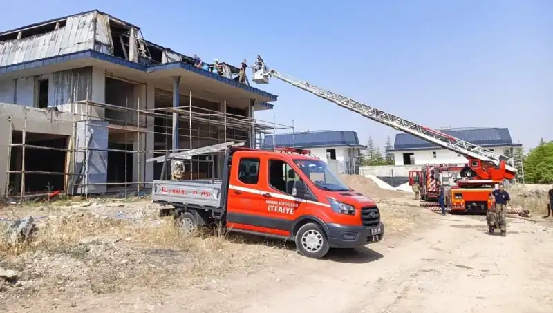 Ankara Gölbaşı'nda Villaları Tehdit Eden Yangın Unutulmayan Manzaralarla Büyüdü