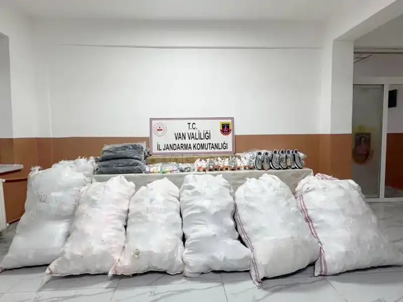 Van’da Kaçakçılık Operasyonu: 4 Milyon TL’lik Kaçak Malzeme Ele Geçirildi