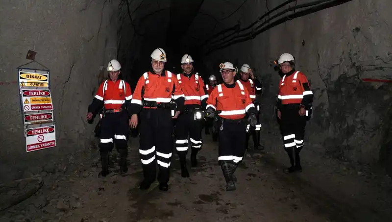 Bakan Işıkhan, Altın Madenini Ziyaret Etti: Geleceğe Yön Verecek Hamleler!