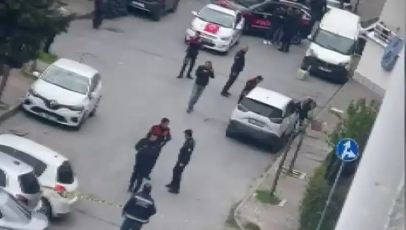 Yolda Yürürken Kurşun Yağmuruna Tutulan İnsanın Çarpıcı Hikayesi