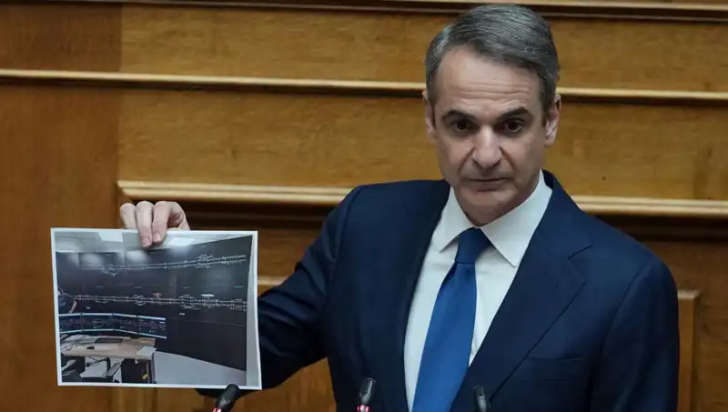 Yunanistan’da Kapsamlı Protestolar: Miçotakis Hükümeti Zor Durumda